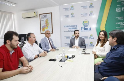 Franzé Silva comemora ordem de serviço para 10 mil m² de calçamento em São Julião